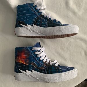 VANS Sk8-Hi Bolt Big Reveal Closet Navy/White sneakers